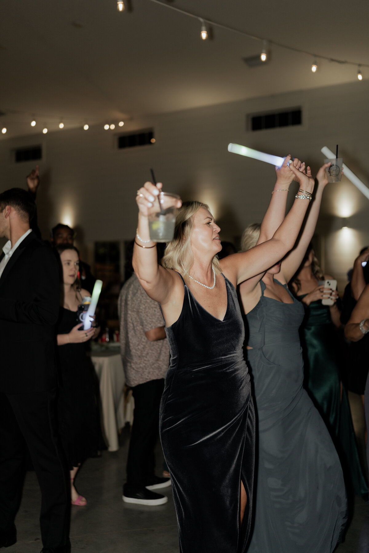 pile-wedding-1109
