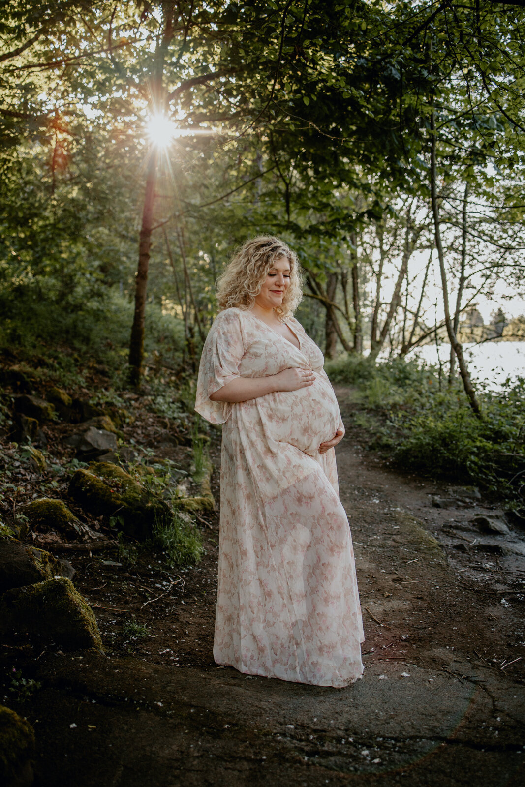 Eugene maternity photographer offering local and adventure packages