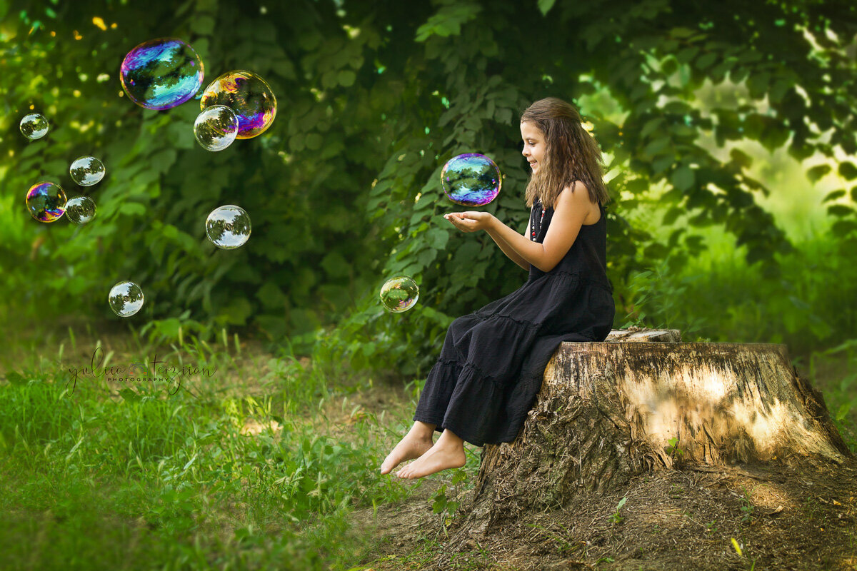 Girl with bubbles_Calgary photographer