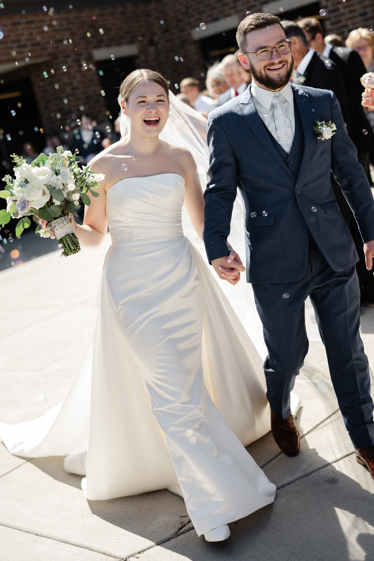 Elegant-Wedding-Details-Toledo-Ohio-Venue27