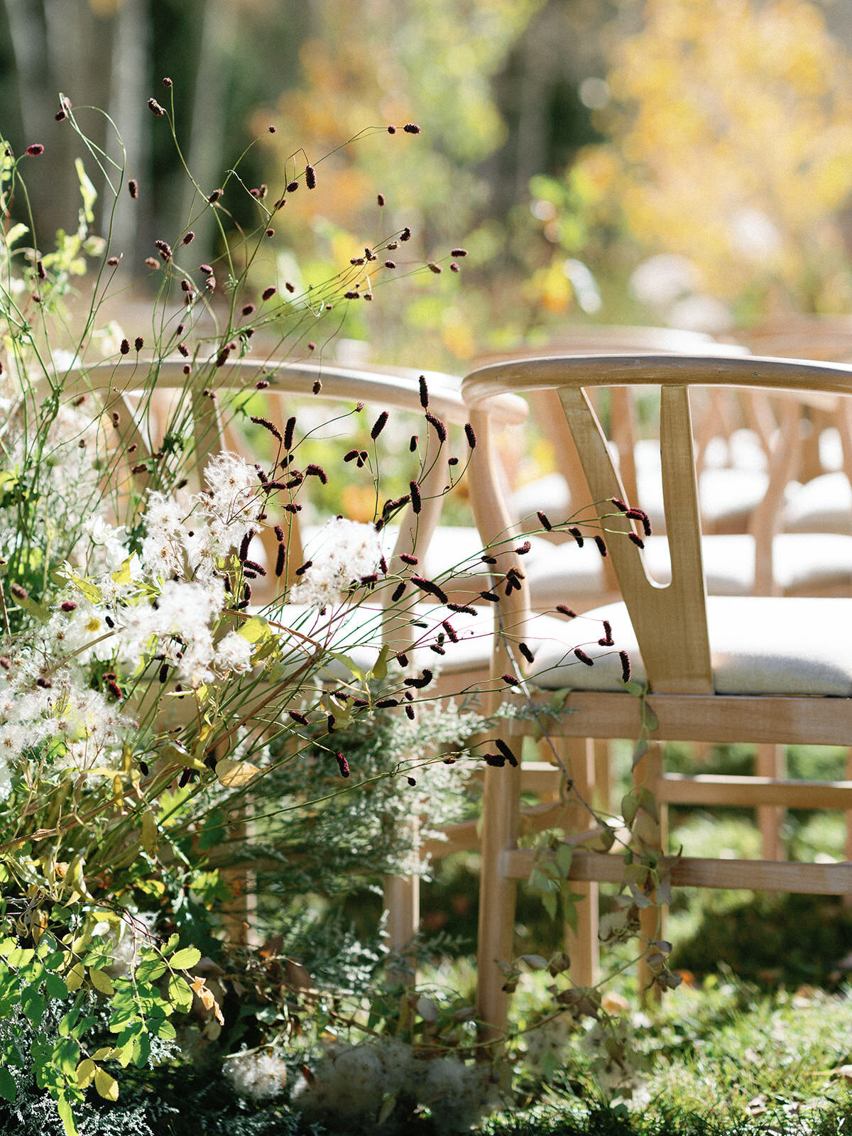 Aspen fall tented wedding at t lazy 7 ranch_RxL-47