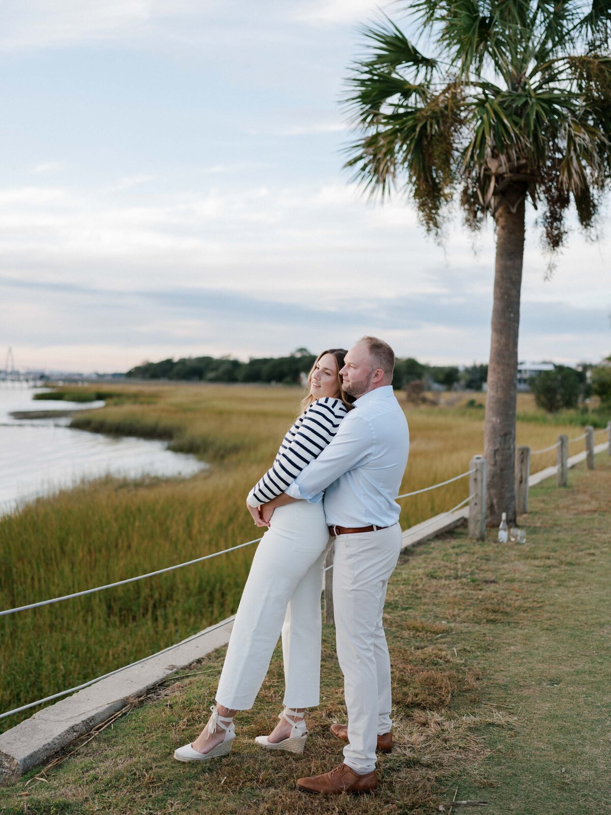 downtown-charleston-engagement-session-meg-andrew-042