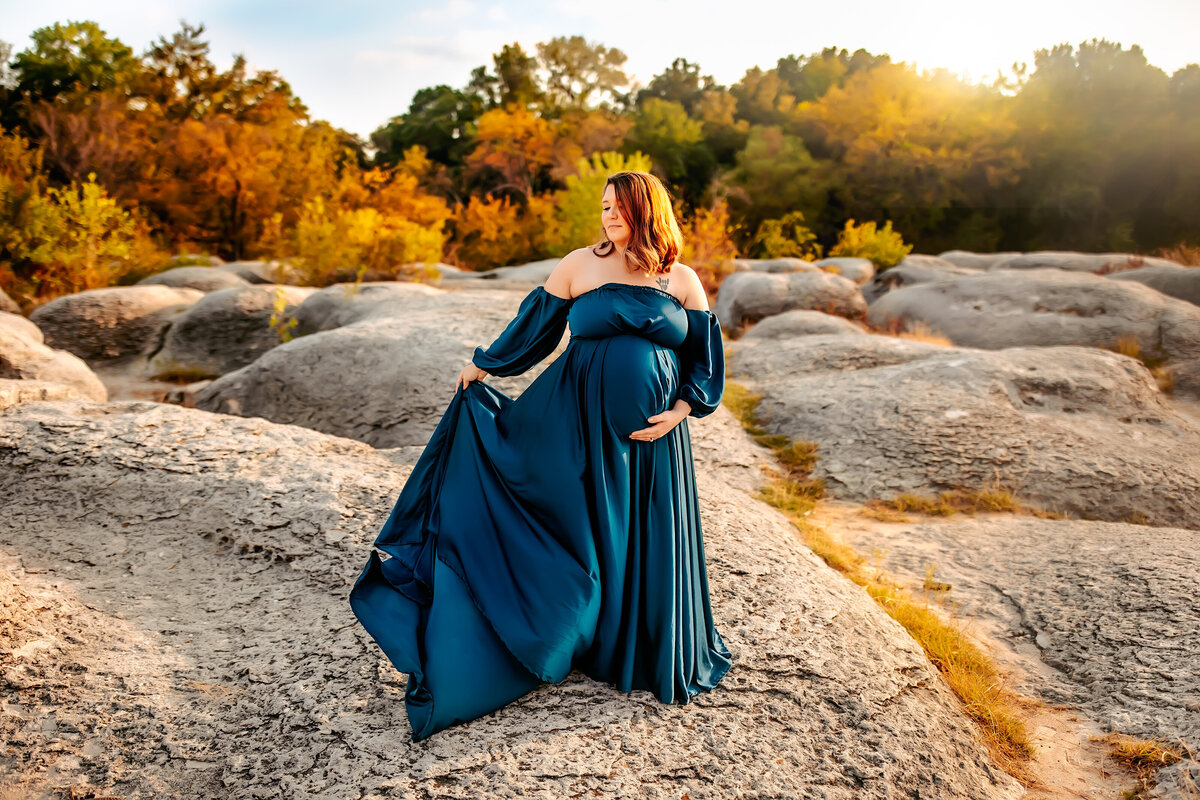Maternity session in Glen Rose, Texas | Burleson, Texas Family and Newborn Photographer