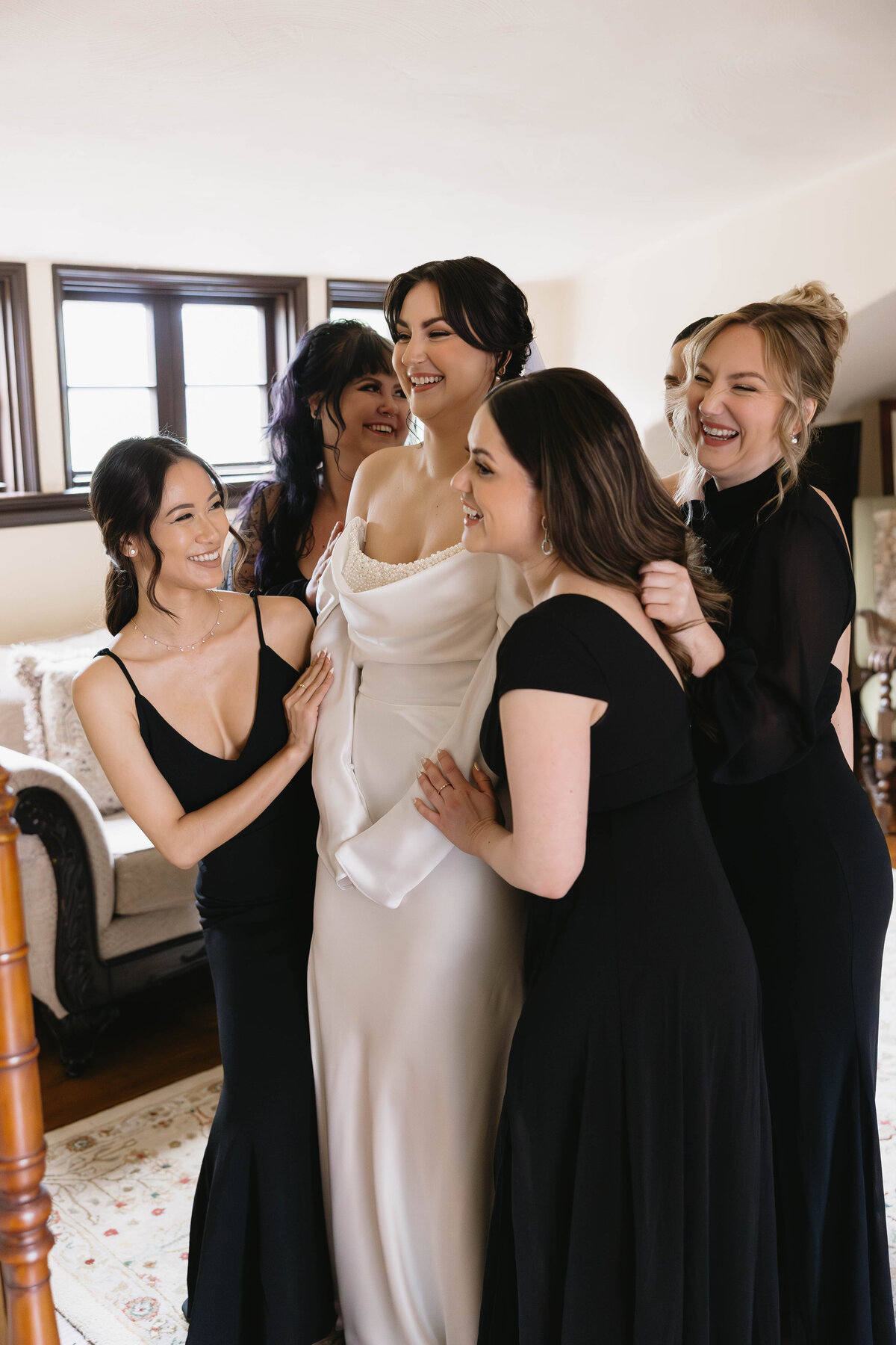 Getting ready, bride with bridesmaids