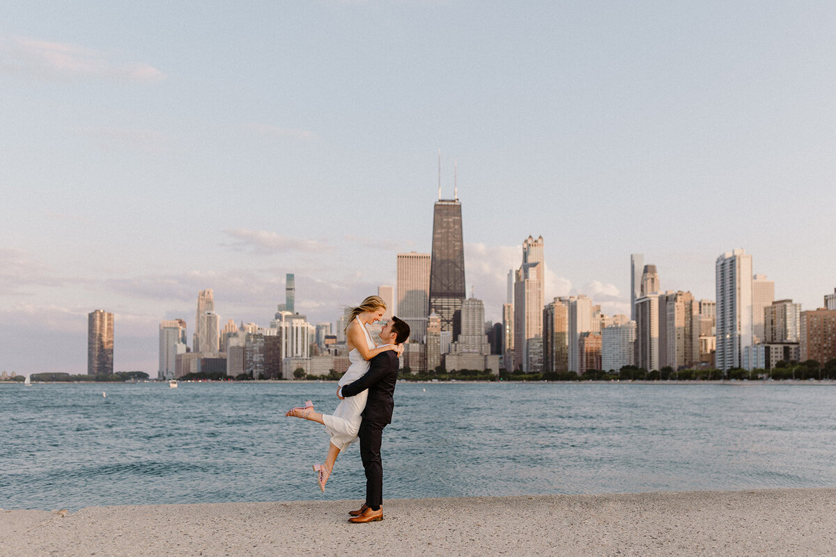 Summer-engagement-photos-in-Chicago-Illinois-121_websize