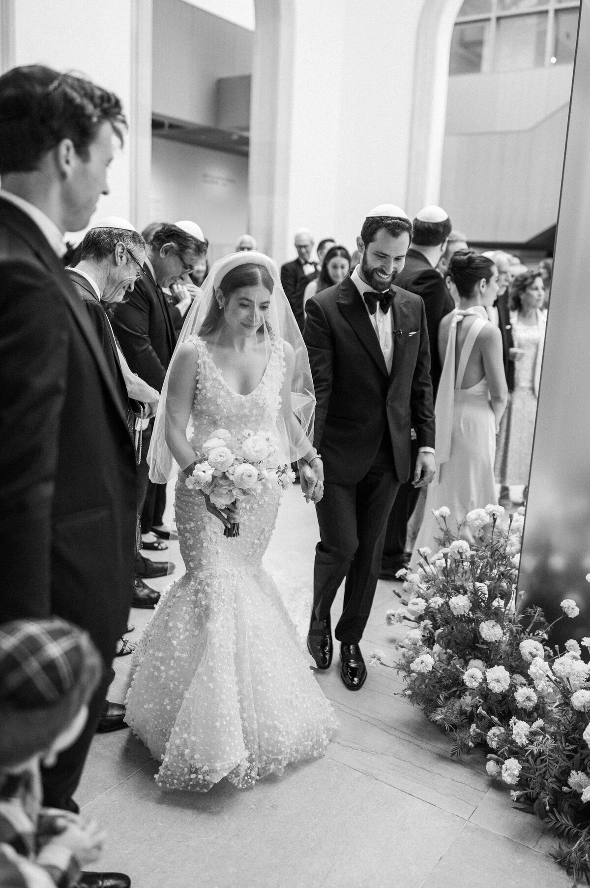 515-Art-Gallery-of-Ontario-AGO-Toronto-Canada-Zoe-Greg-Wedding-20