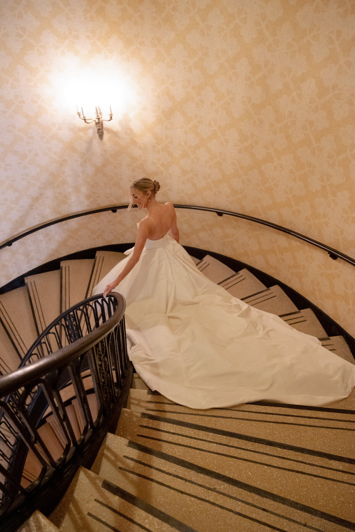 chicago-luxury-winter-wedding-at-old-st-pats-57
