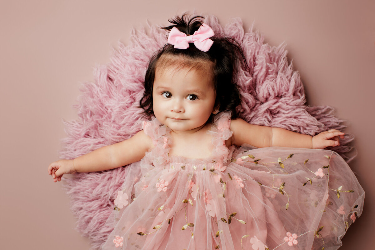 Farmington AR maternity photographer, family photography Farmington AR, newborn photos Farmington AR, baby milestone sessions Farmington Arkansas