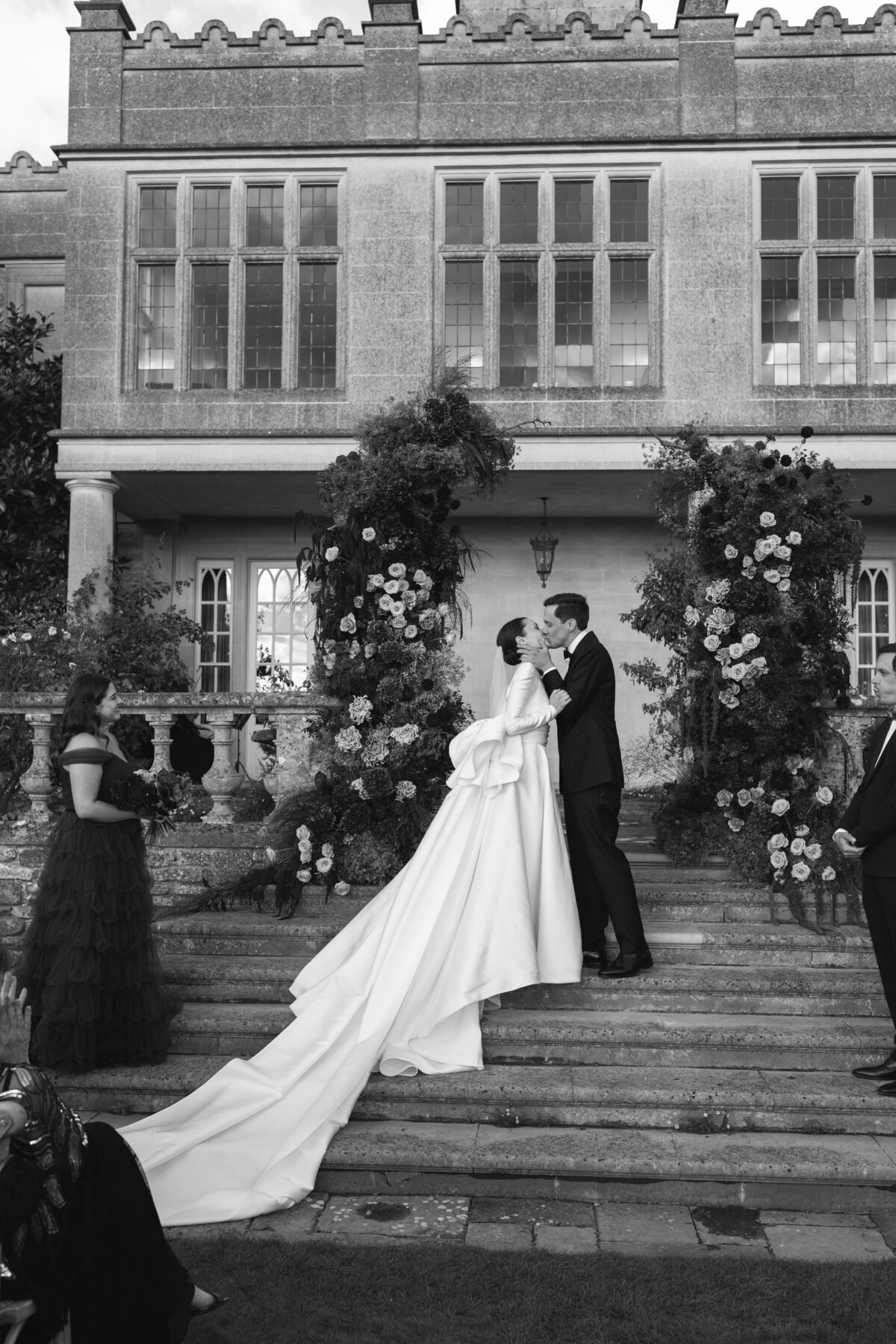 068-REVISED-053EW-ARTISTS-FAVORITES-FINAL231014-25