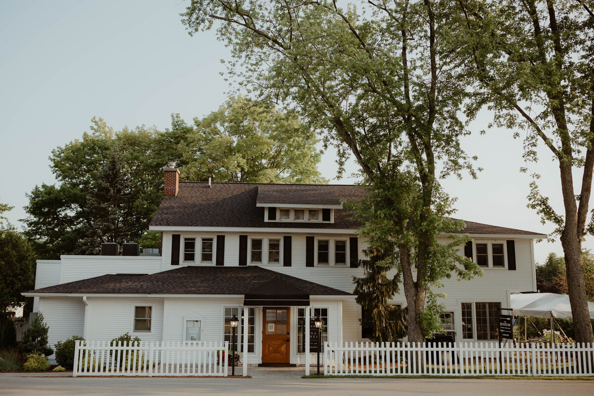 The Riverside Inn Home   The Riverside Inn In Leland Michigan 