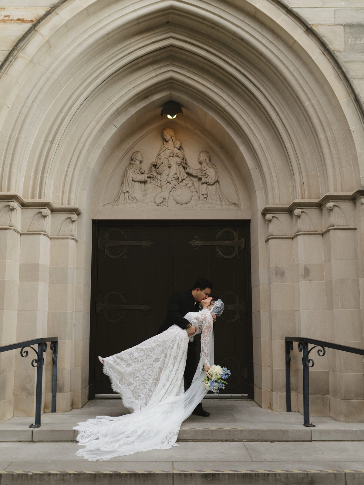 A60FF28A-7923-4440-BDF8-FD04F863381C-min