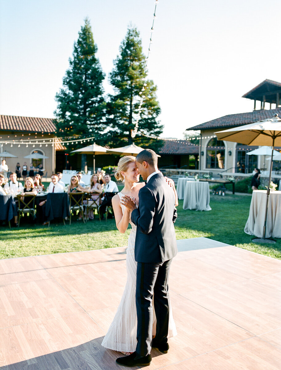 napa-wedding-photographers-dejaureguis-erin-courtney-st.francis.winery-0125