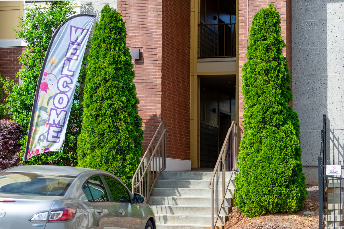 042924ATLGranite Crossing-19