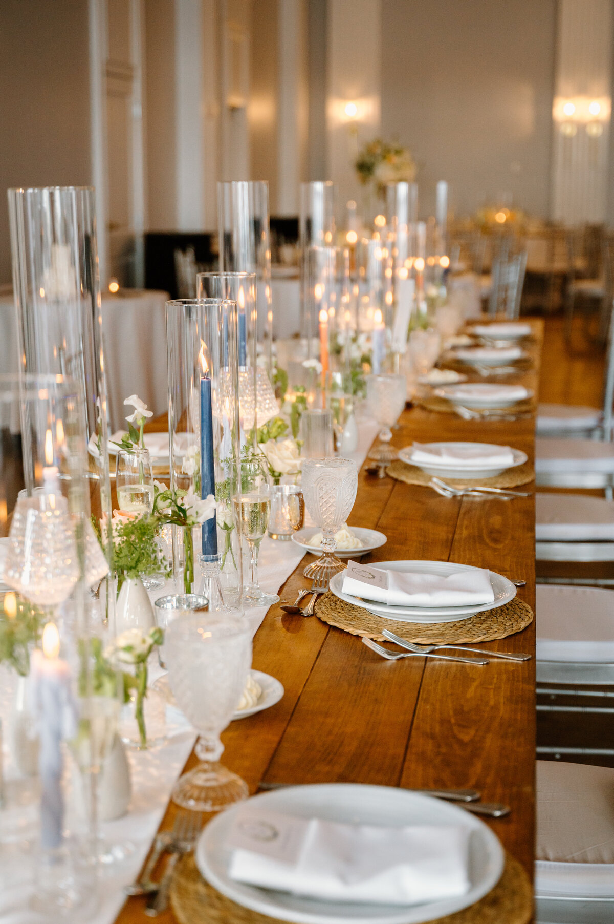 newport-harbor-island-wedding-table