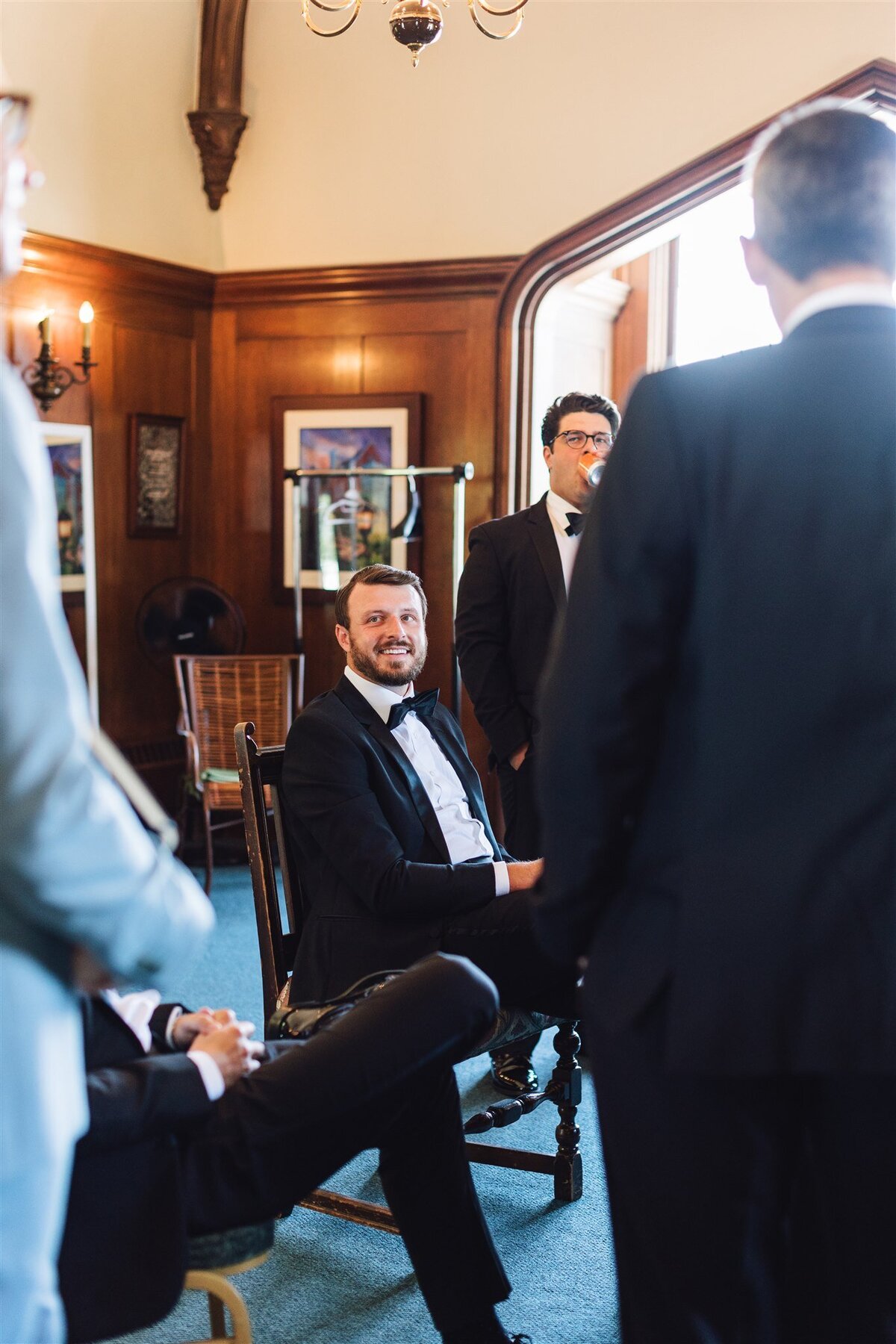 kohl-mansion-wedding-alyssa-johnny-ashley-carlascio-photography-0096