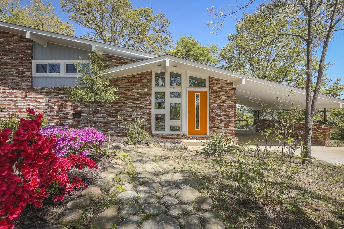4524 Cloverdale HR-6