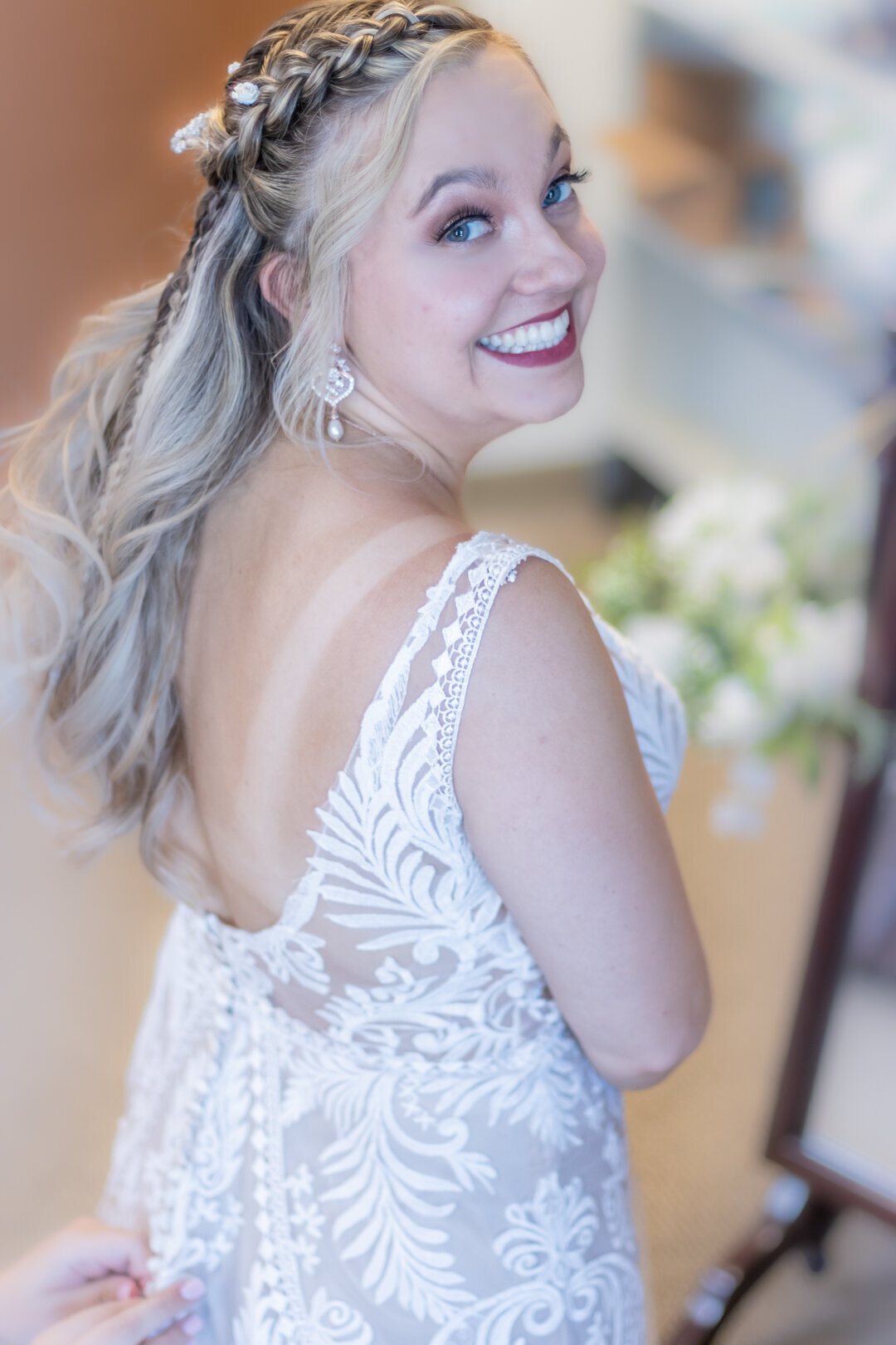 2022_Wedding_st-marys-catholic-church_pre-ceremony_bride-7024