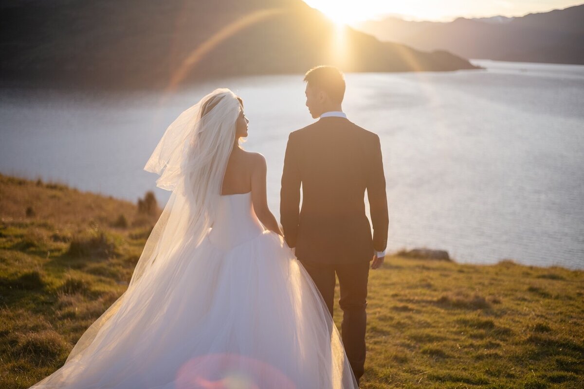 Helicopter wedding photoshoot, Dragon Fly Peak, Wanaka.