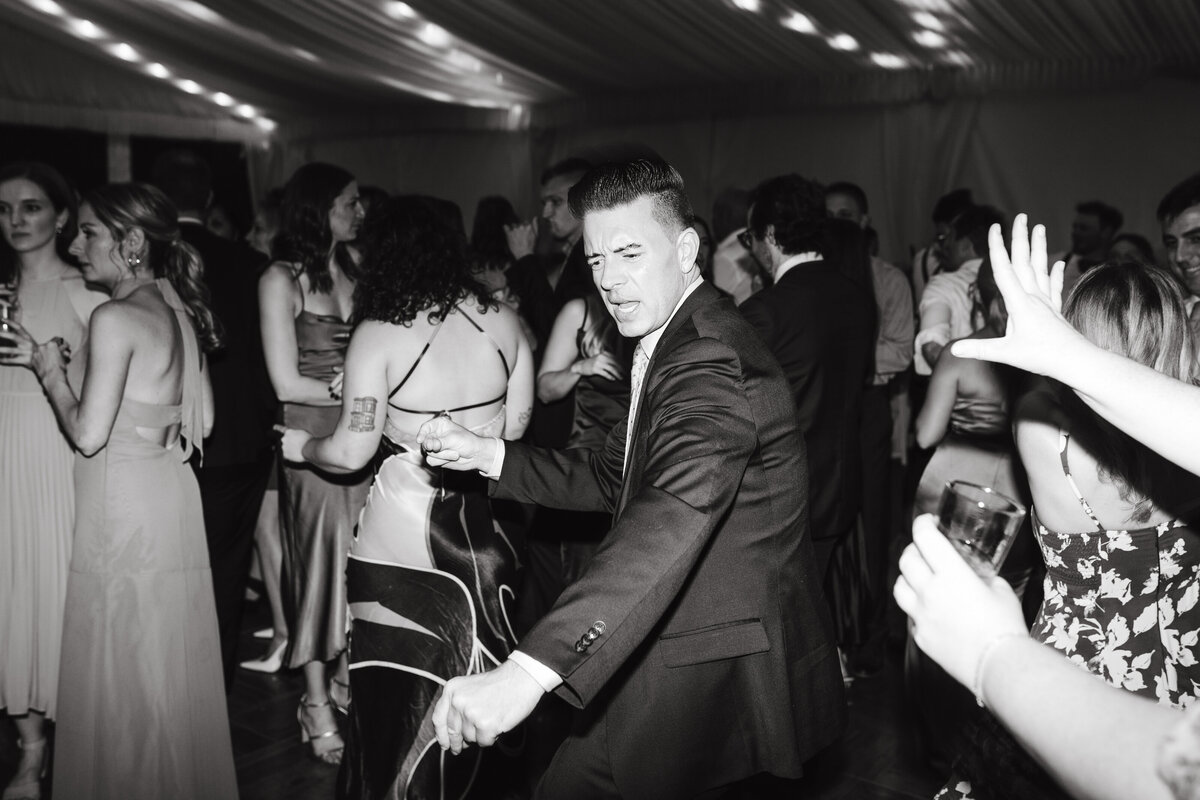 DVP - DanceBW-16