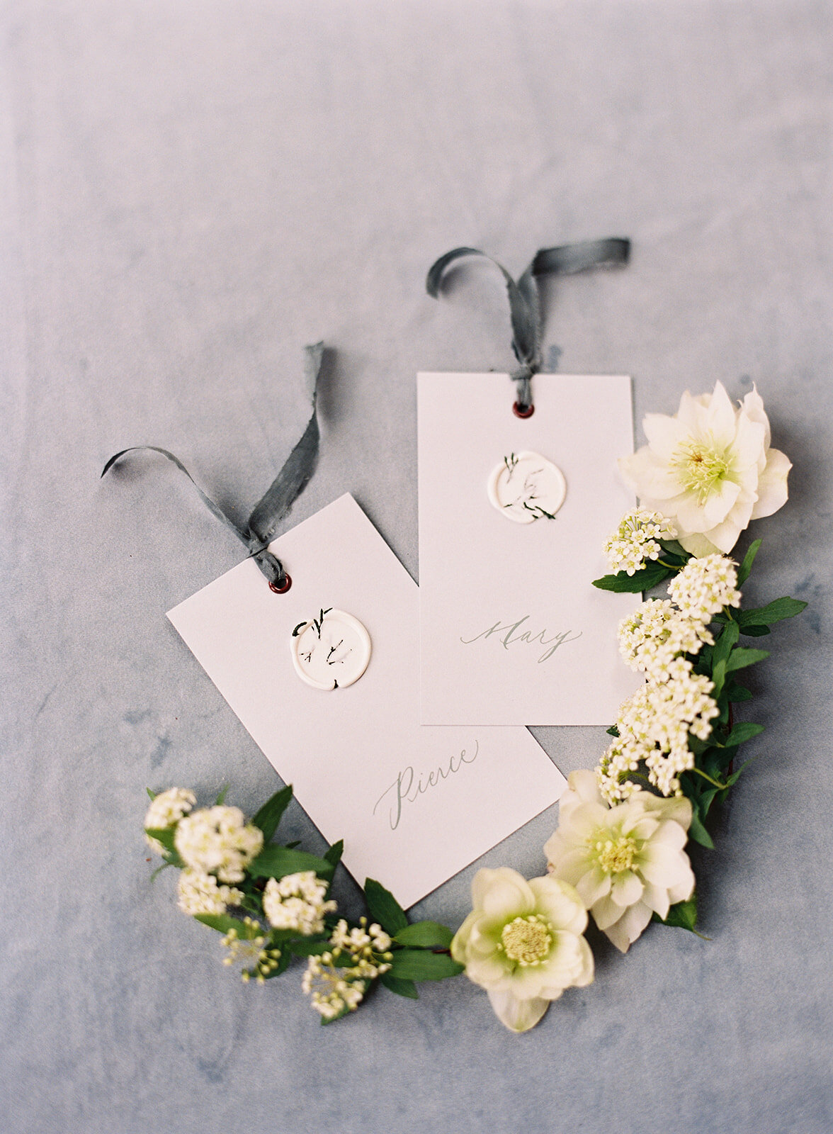 custom-place-cards-wedding