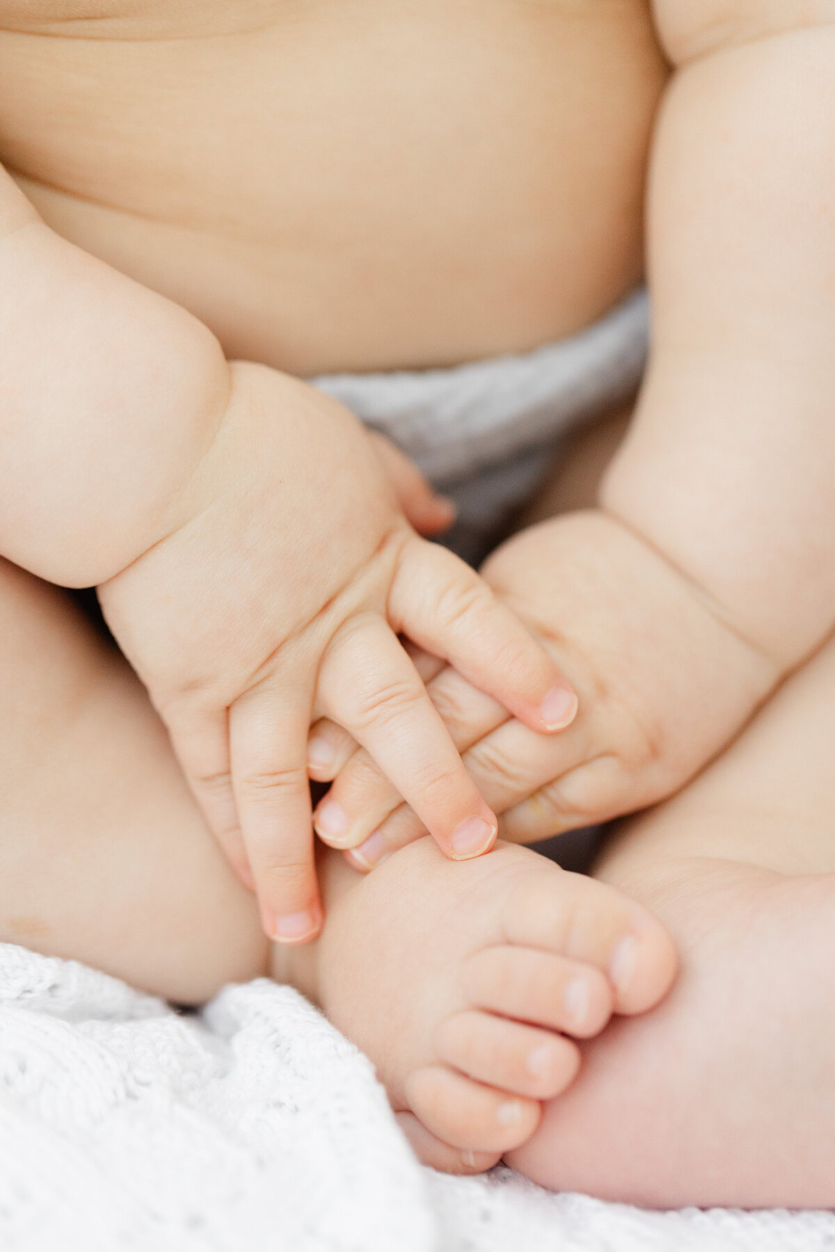 Philadelphia baby milestone portraits - 2