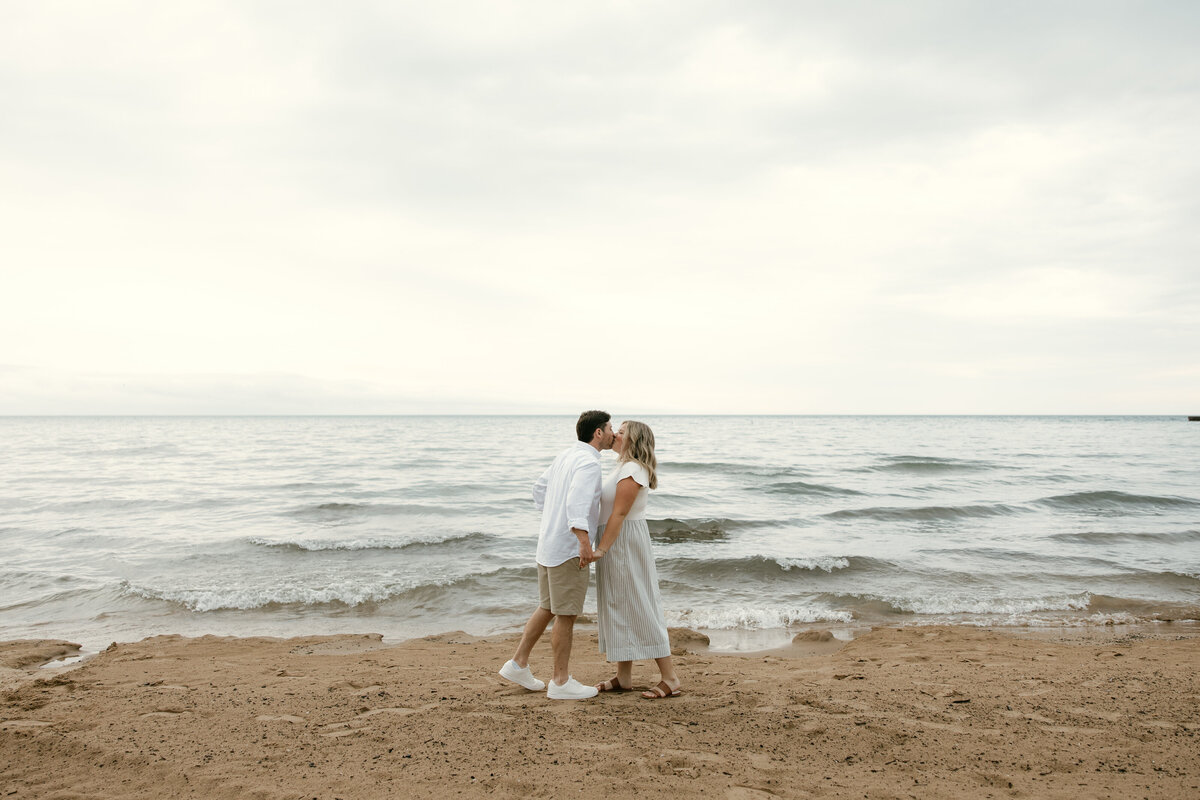 Abigail Anne Photography Storytelling Wedding Photographer in Colorado and Chicago — Engagement Photo 9