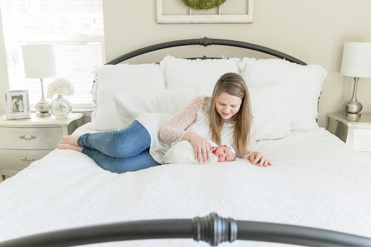 dallas lifestyle newborn photographer natural photography baby