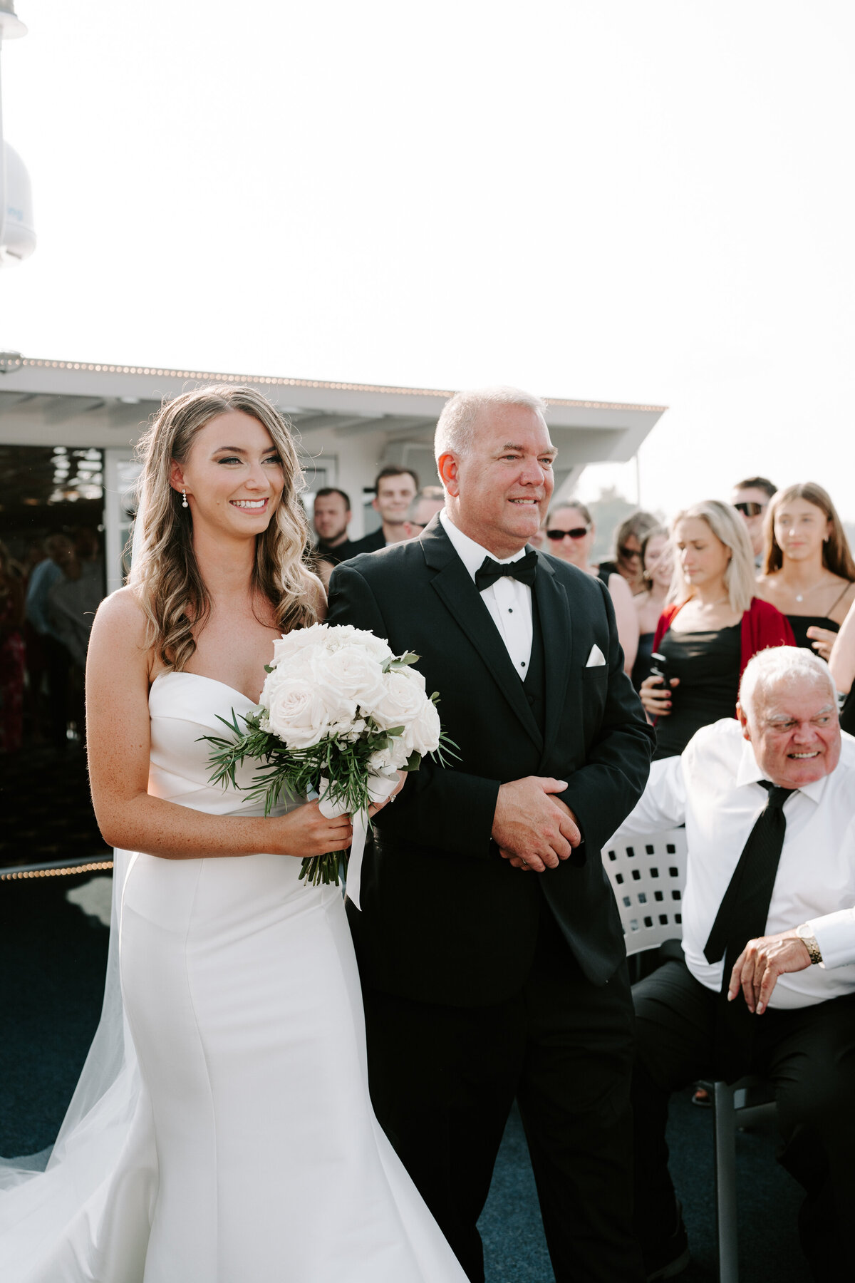 abby-parker-lake-minnetonka-wedding-62