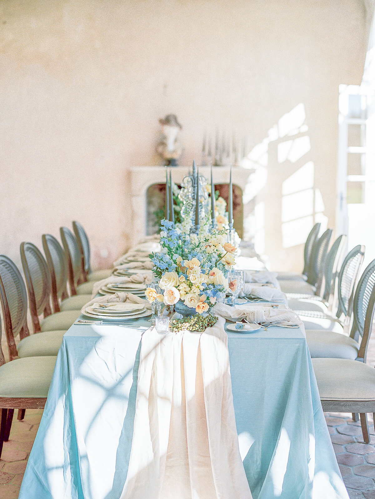 Chateau_Wedding_Reception_Table_by_Destination_Wedding_Photographer