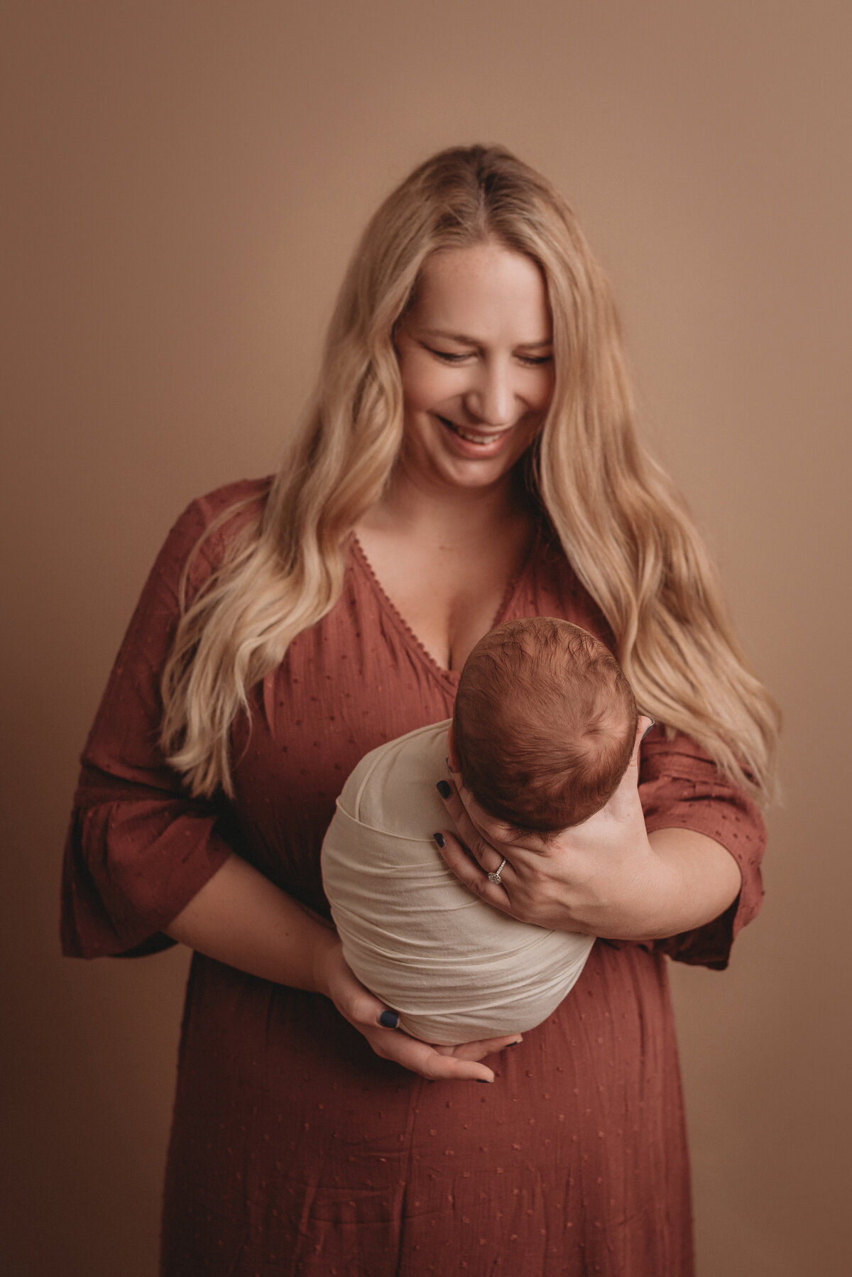 Atlanta, GA maternity and newborn photographer. Atlanta newborn photographer. Marietta GA maternity and newborn photographer