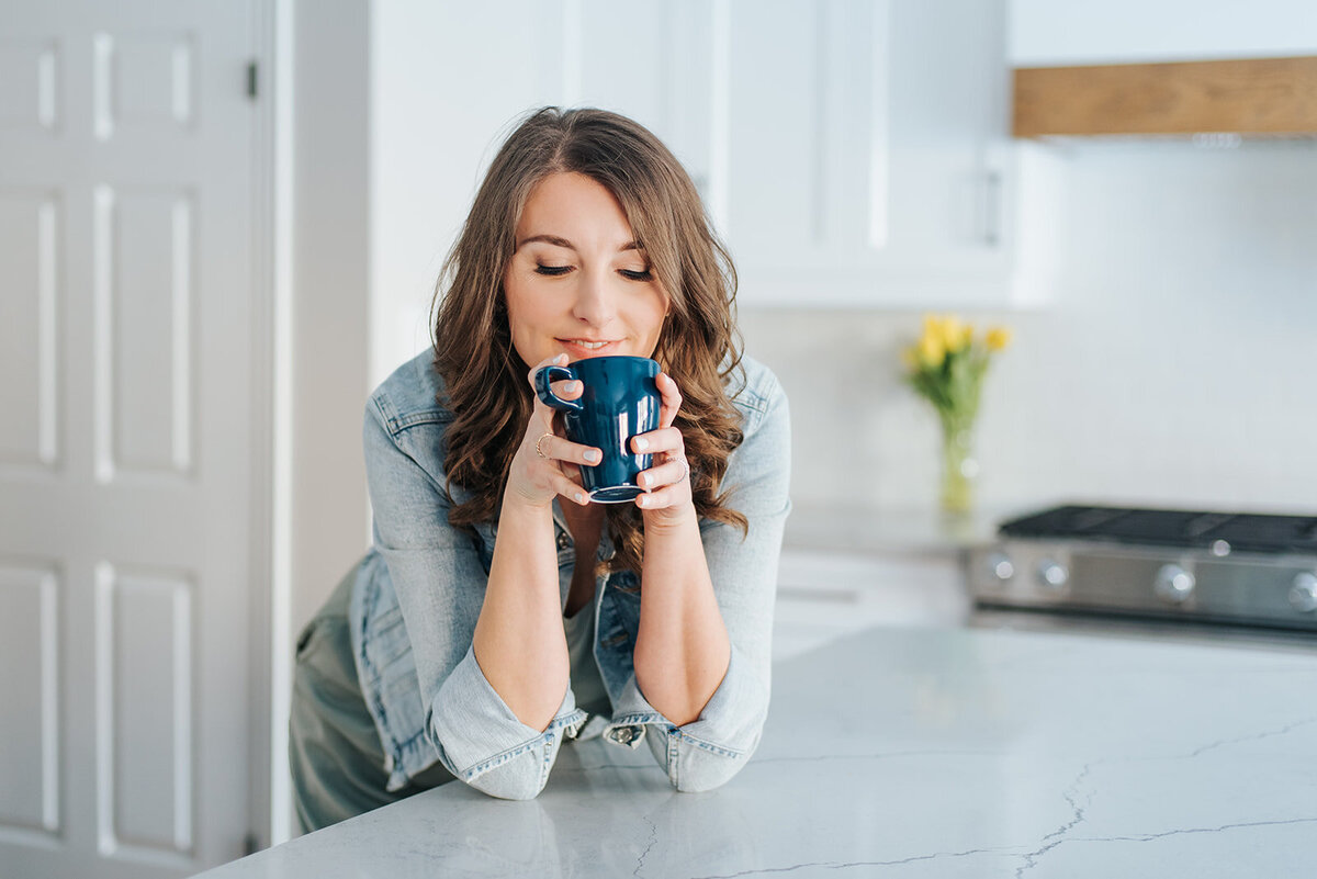 TiffMelissaEwa_Feb22_Studio+Kitchen_344