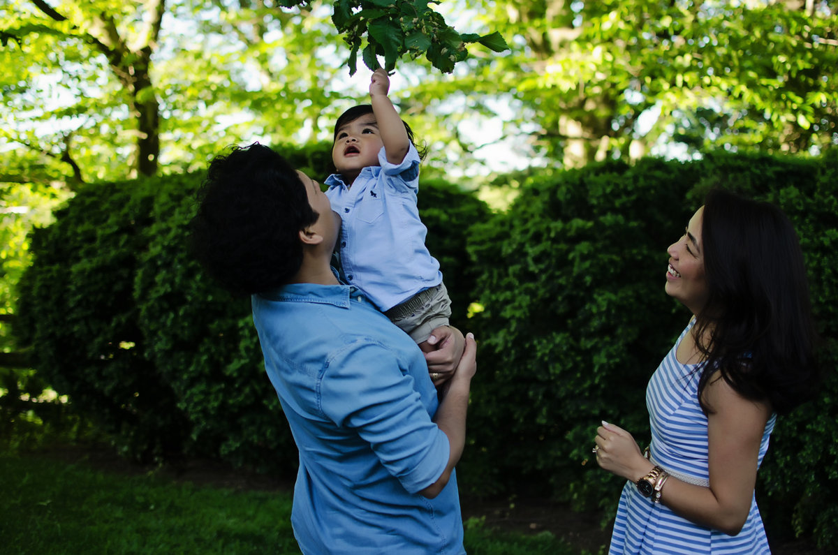 Portrait of a family of three at Glenview Mansion in Rockville taken by Sarah Alice Photography