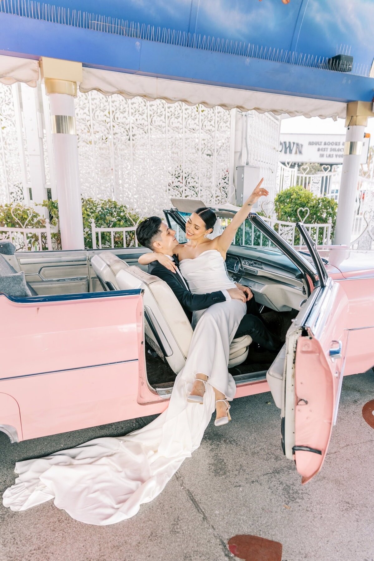 32Little White Chapel wedding  photographer