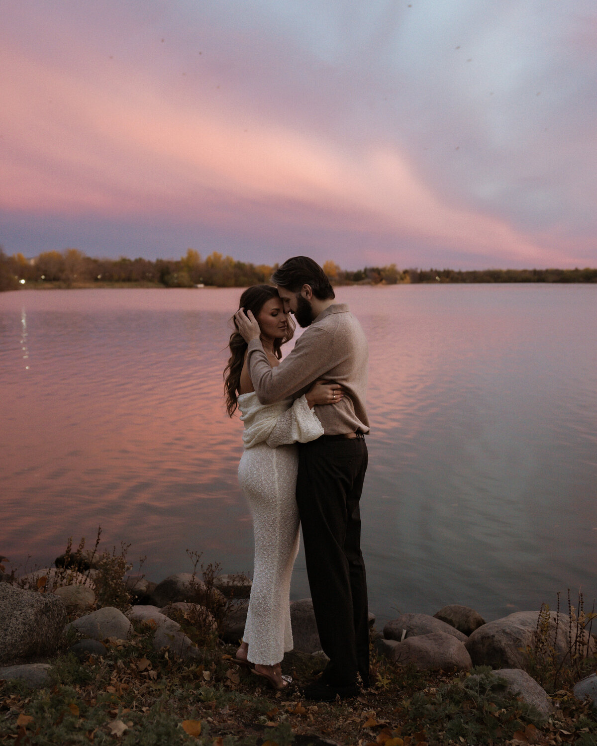 Couples-Date-Night-Hotel-Engagement-Photos-22