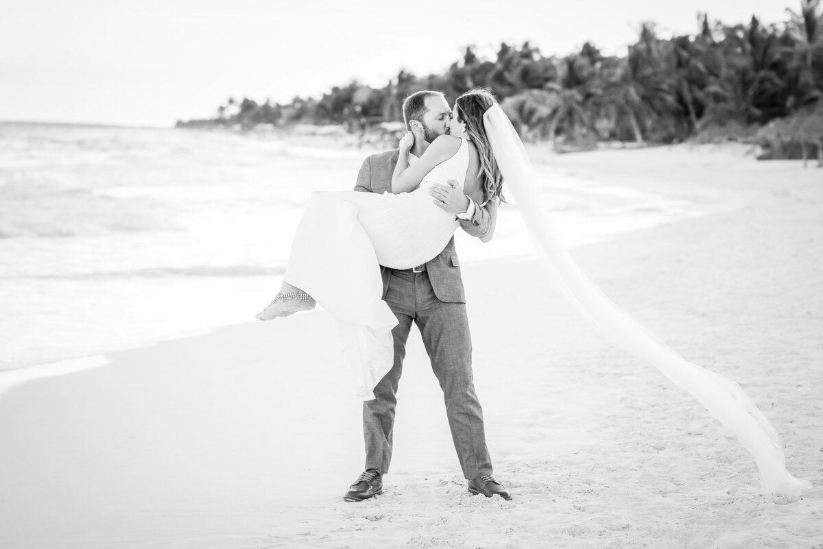 erin-tyler-wedding-tulum-mexico-0034