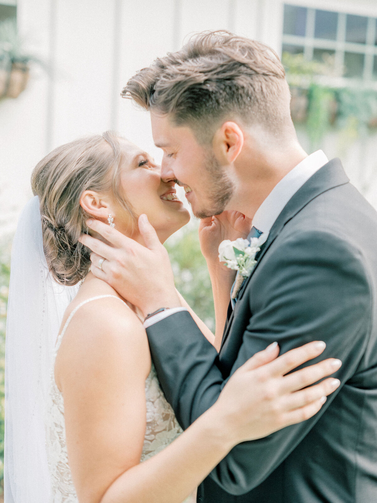Fort Worth Wedding Photographer  DFW Photographer Rae De Lain Weddings Light and Airy (312)