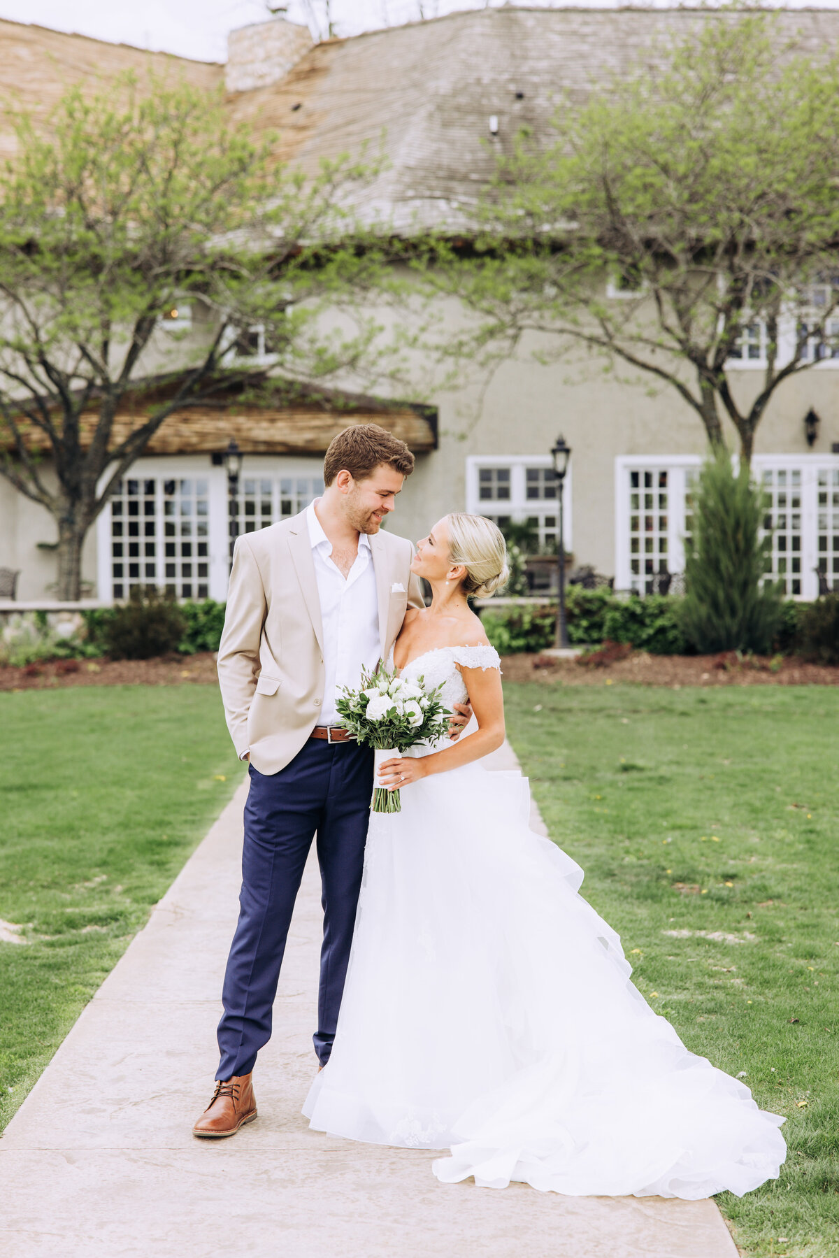 BrettandEmma_BavariaDowns_FlowEventGroup_FirstLook(71of191)