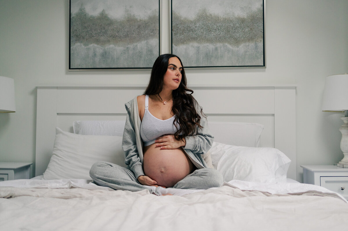 Kira - Maternity - At Home - Gaby Potter Photography - Jan 2025 -24