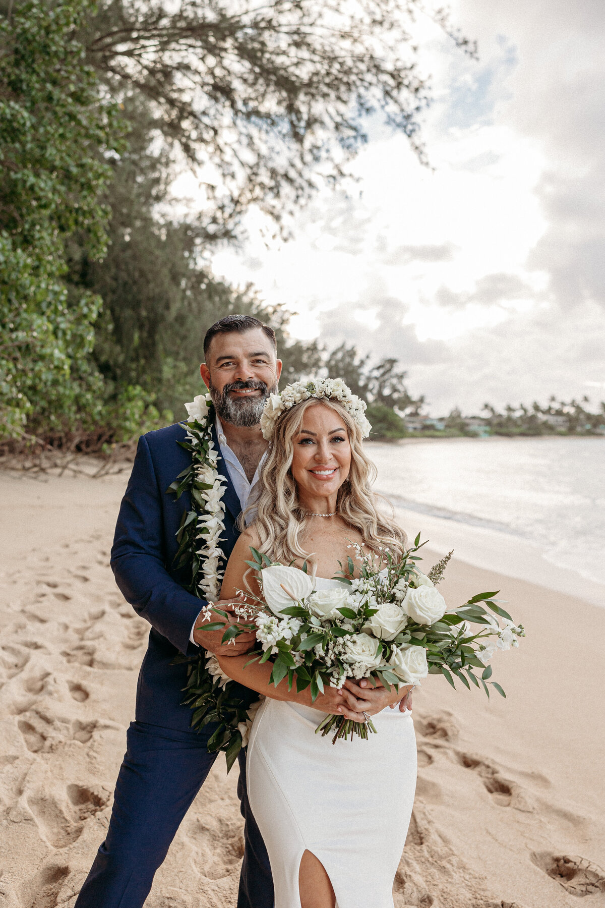 kawela-beach-elopement-18
