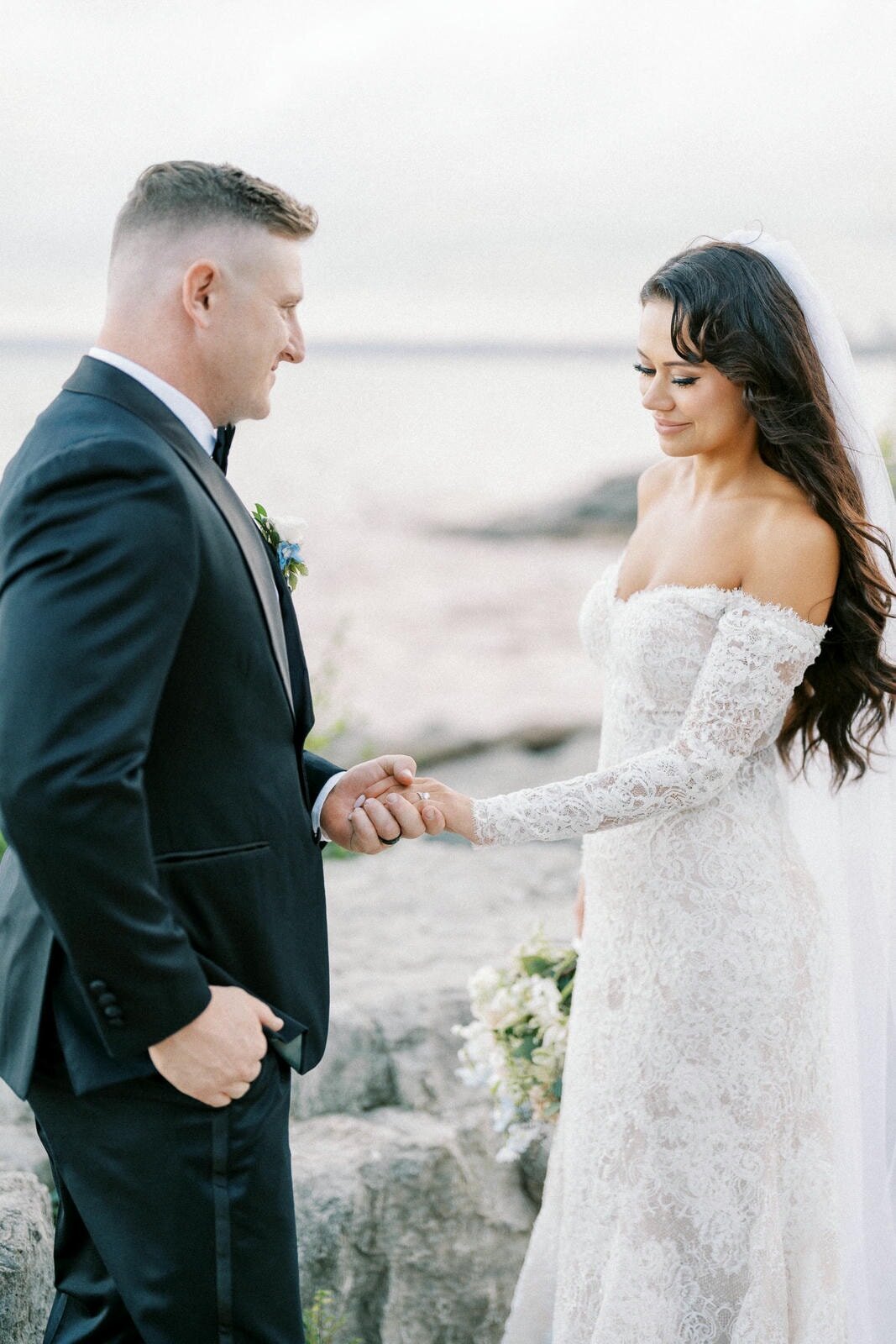 W9-Wedding-Photos-The-Pearle-Burlington-Lake-Ontario-Stephen-and-Oksana-2024-09-29-2500px-1177
