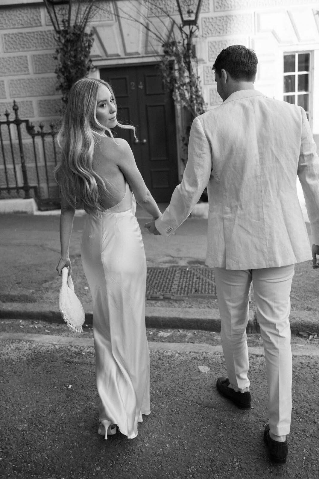 Flora_And_Grace_Analog_35mm_Editorial_Wedding_Photographer (1 von 1)-203