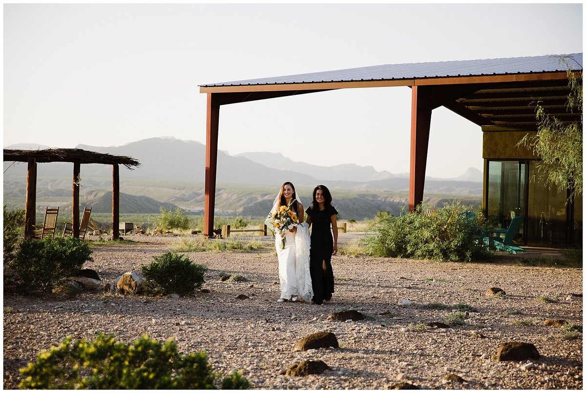 Marfa-Texas-Elopement-By-Amber-Vickery-Photography-54
