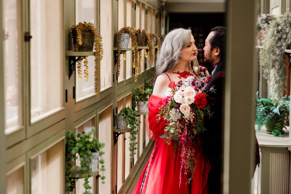 ArcherInspiredPhotography-SiobhanandDavidWedding-WinchesterMysteryHouse-CouplePortraits-129
