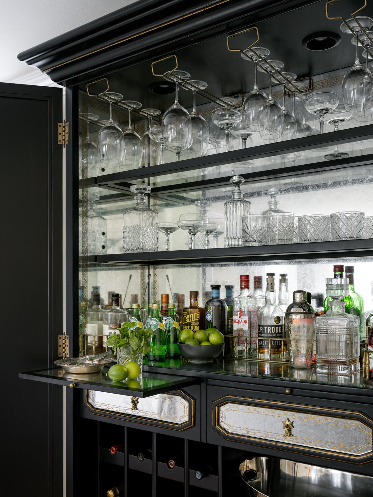 2B-mirror-bar-cabinet-cocktail-set-up
