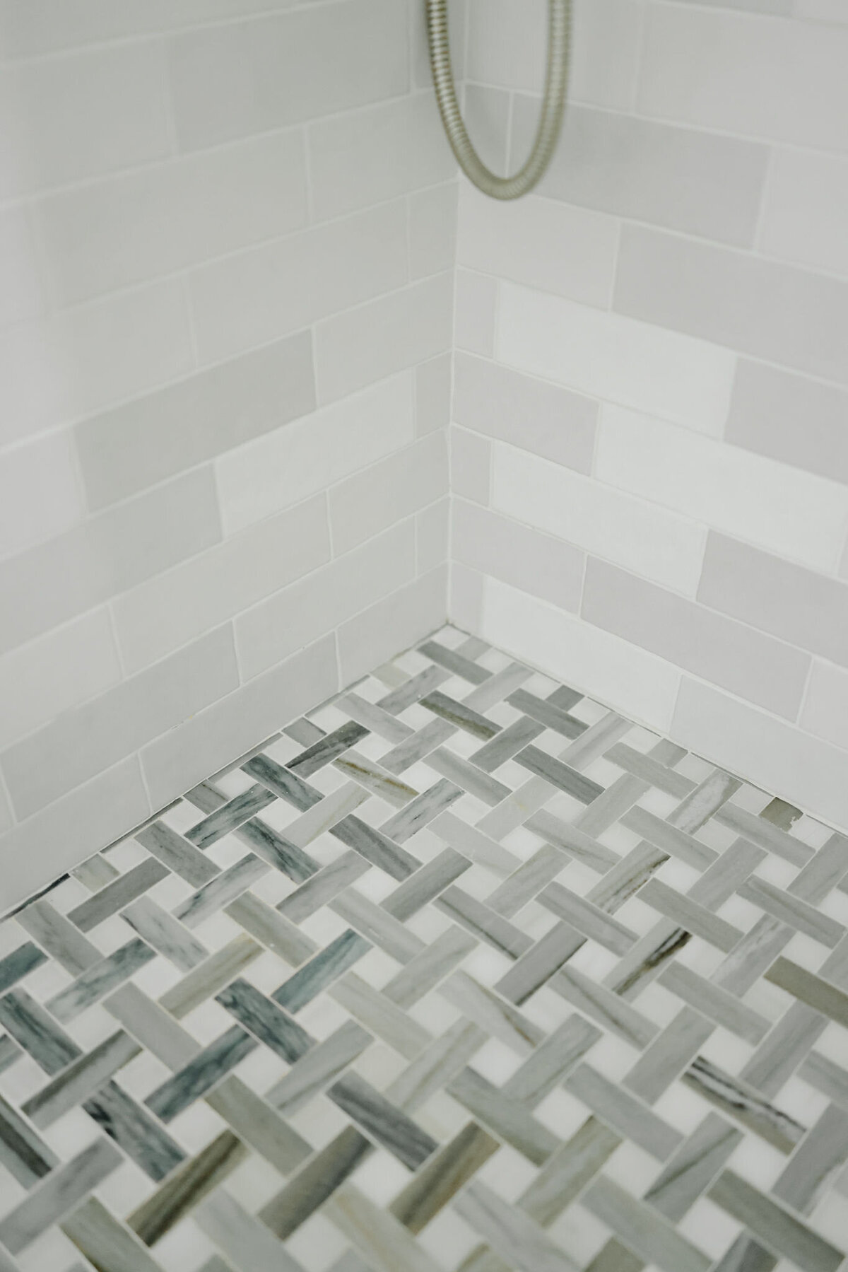 694A6795