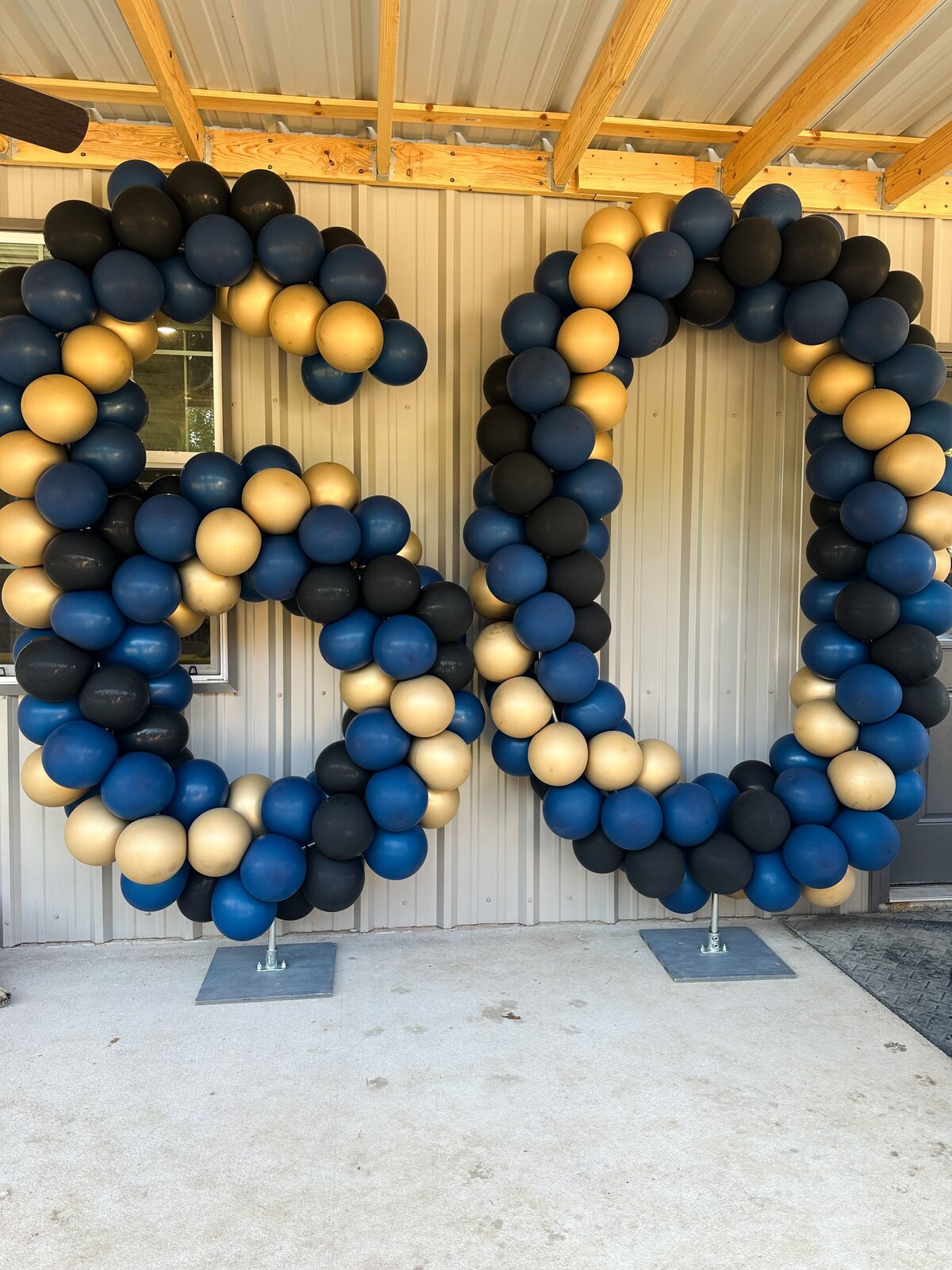 balloons making numbers for birthday party