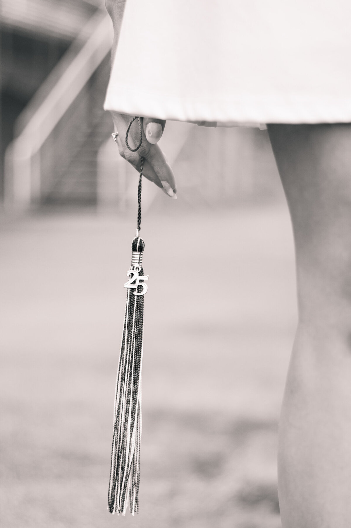 pittsburgh-senior-tassel-detail