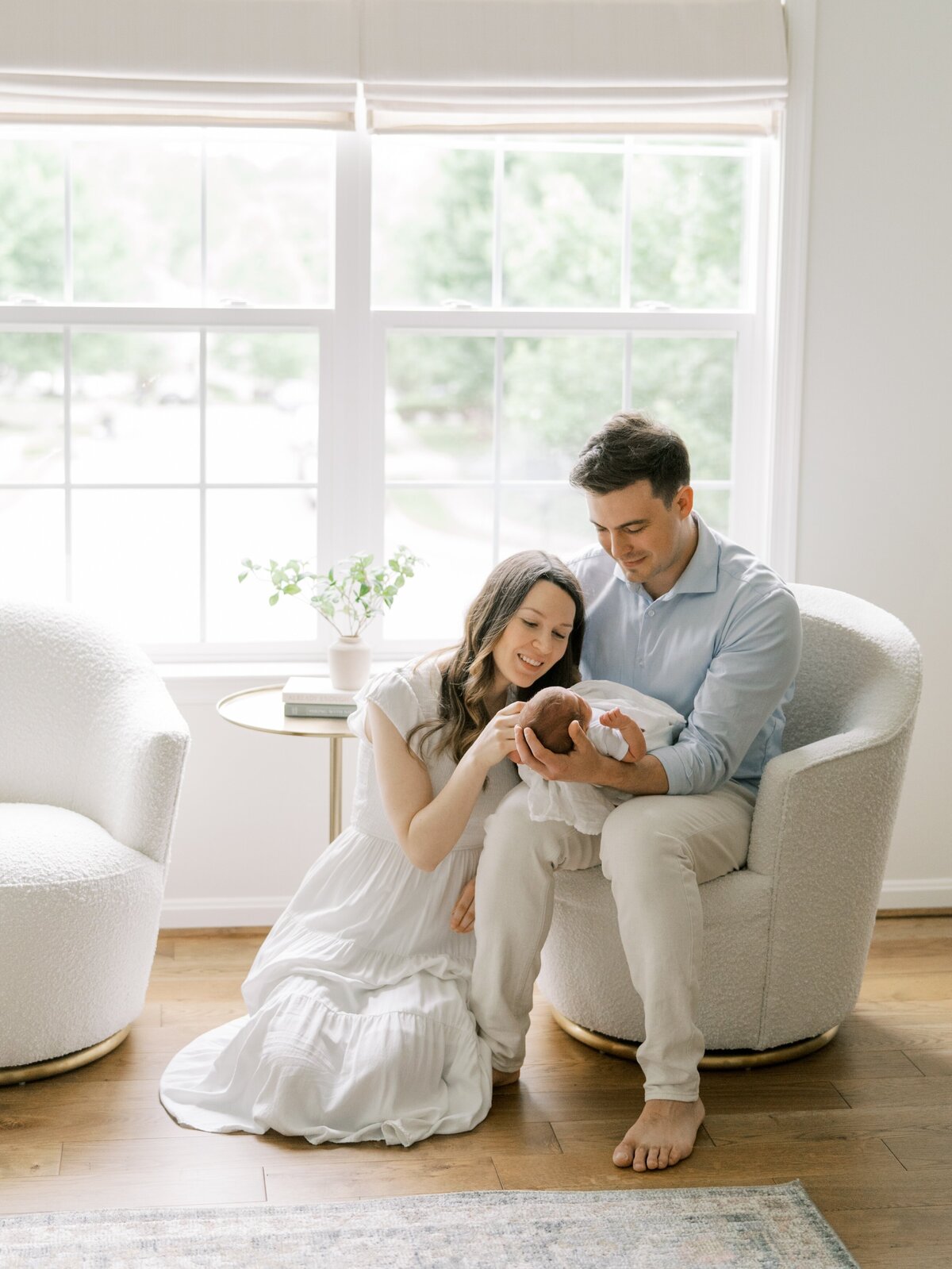 relaxed simple newborn photography in home newborn photo
