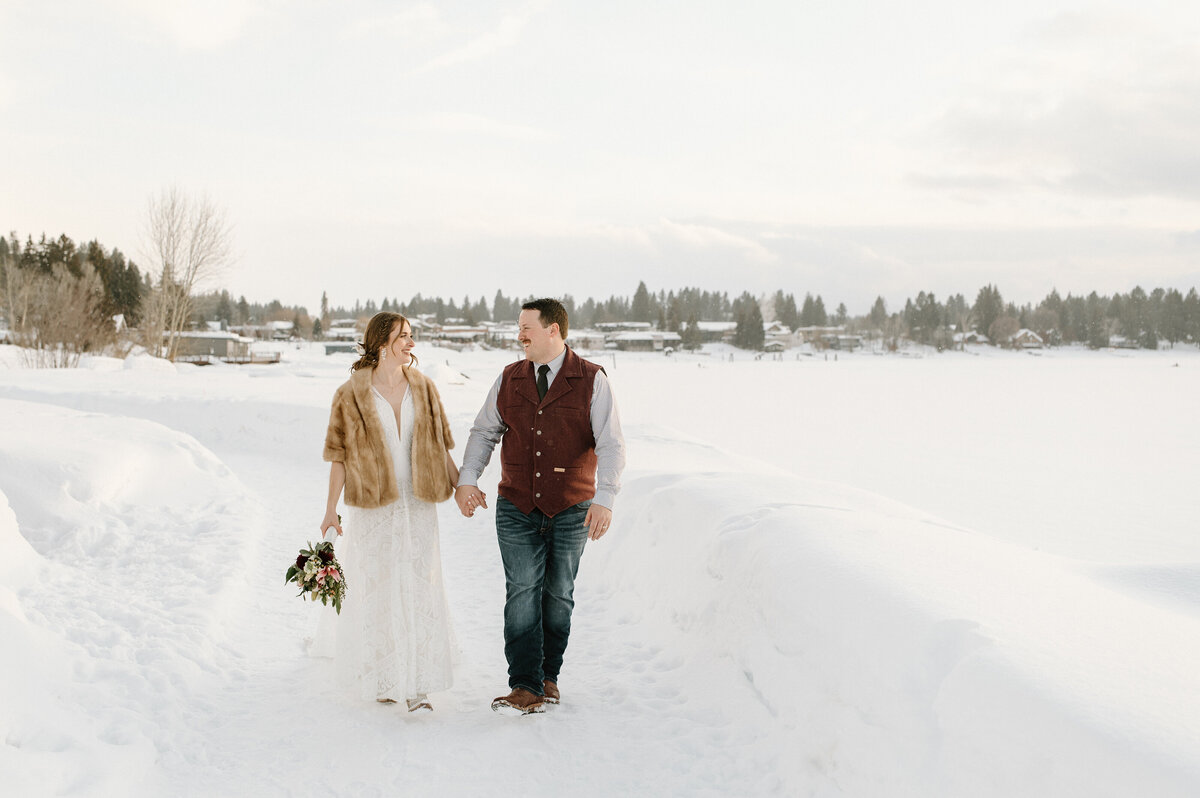 mccall_idaho_winter_elopement_04