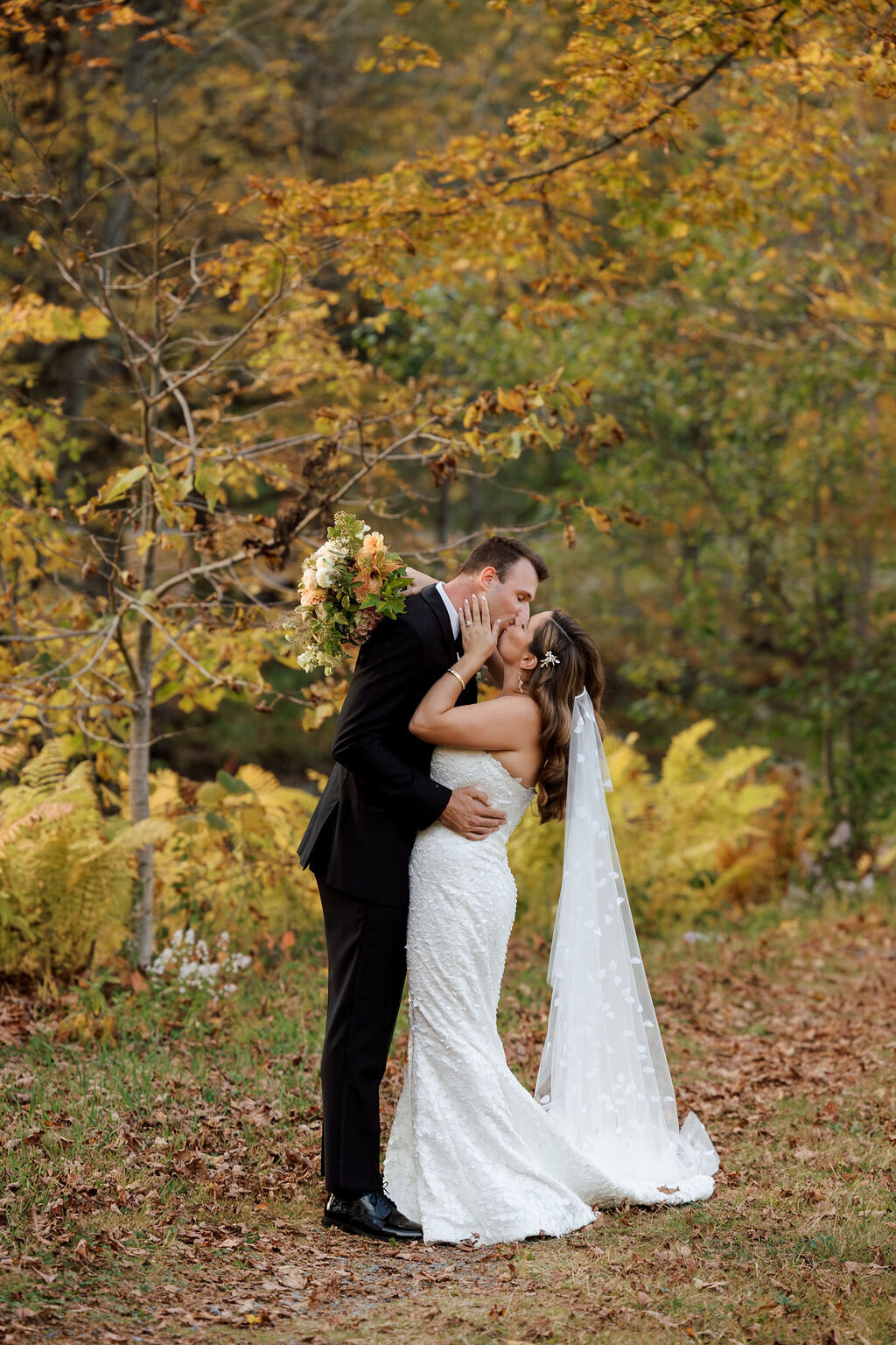 Sarah-Kevin-Gold-Wing-Photography-Vermont-Wedding-Grafton-Inn-Fall-Previews-69